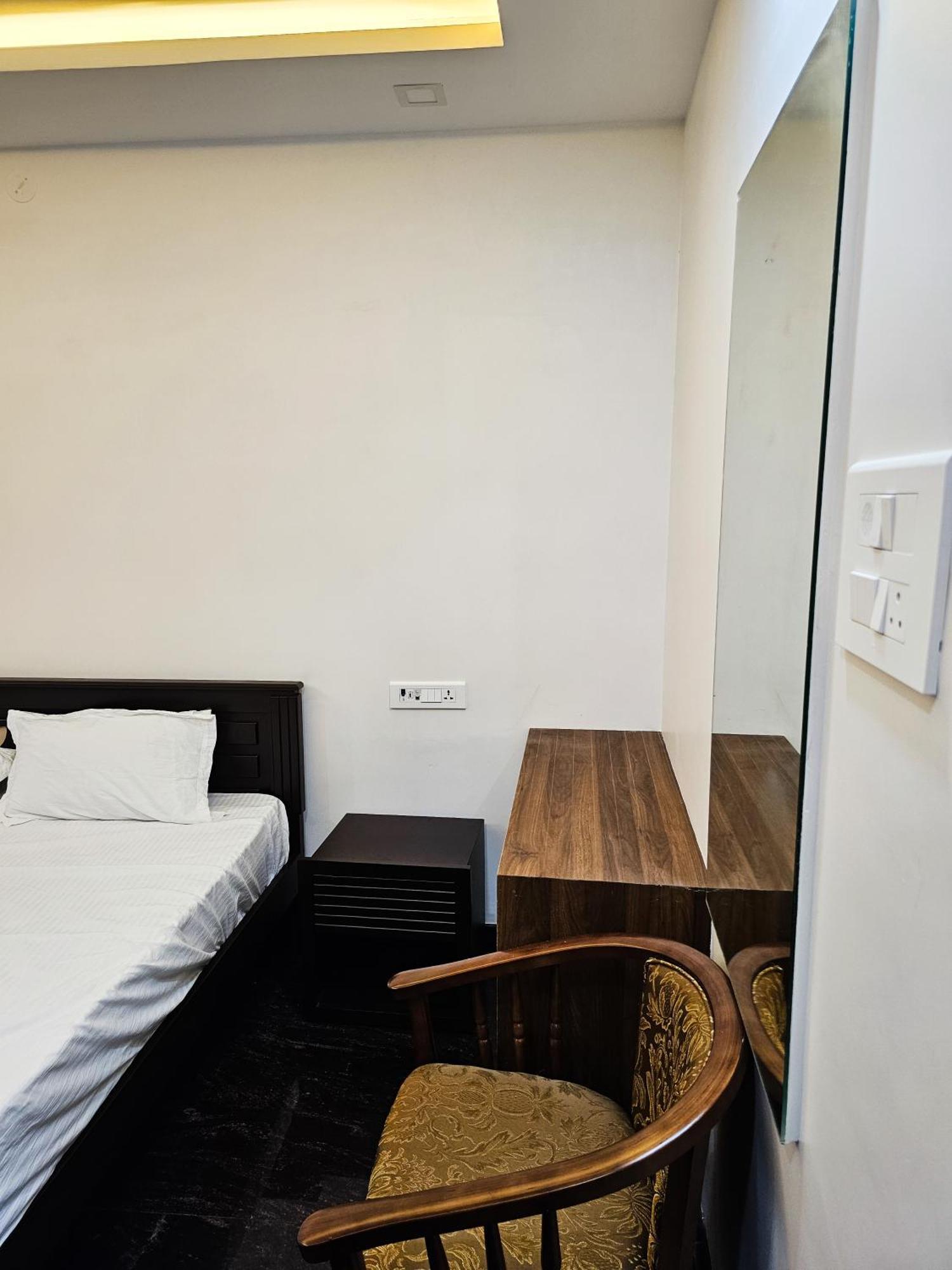 Hotel Jp Residency Yelagiri Exteriér fotografie